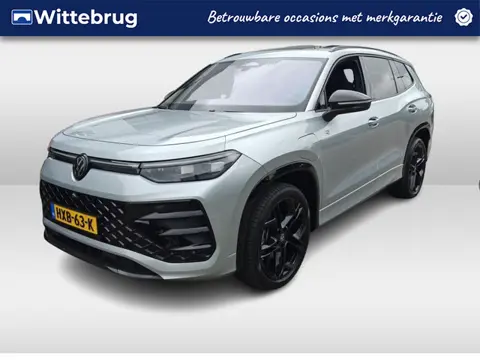 Volkswagen Tayron 1.5 eHybrid R-Line Edition / 20"LMV / PANODAK / Elektr. Trekhaak / Black Style pak