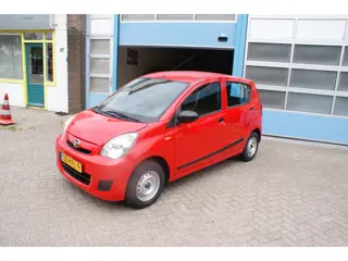 Daihatsu Cuore 1.0 Clever uniek 3-6mnd garantie