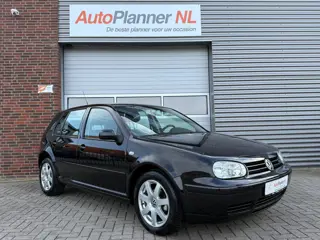 Volkswagen Golf IV 1.6 Highline! Clima! Navi! *27.243 KM!*