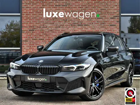 BMW 3 Serie Touring 330e xDrive M-Sport Pro Pano M-zetels ACC HUD 19inch