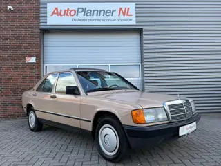 Mercedes-Benz 190-serie 2.0! Belastingvrij! Schuifdak!