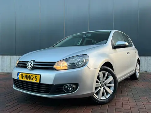 Volkswagen Golf 1.2 TSI Tour II * Navi * Cruise * Airco * 5-Deurs * Nette Auto * Carplay *