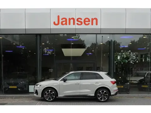 Audi Q3 45 TFSI e S edition  | CARPLAY | SONOS | 360 CAMERA | BLACKLINE | ACC | MATRIX LED | CARBON 