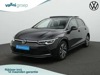 Volkswagen Golf 1.4 eHybrid 204 pk Style | Panoramadak | IQ Light | Achteruitrijcamera | Stuur/stoel
