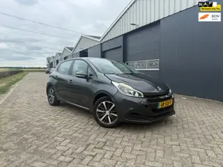 Peugeot 208 1.2 PureTech Active Blikschade/Handel/Navi