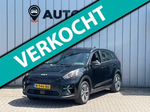 Kia E-Niro ComfortLine 64 kWh SOH100% 1E EIG ORG NL DEALEROND|CAMERA|VIRTUAL.COCKPIT|LANE.ASSIST|PAR