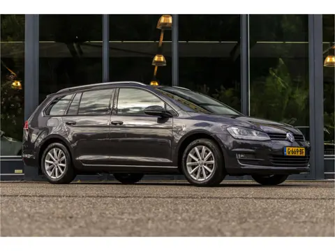 Volkswagen Golf 1.4 TSI Business Edition Connected