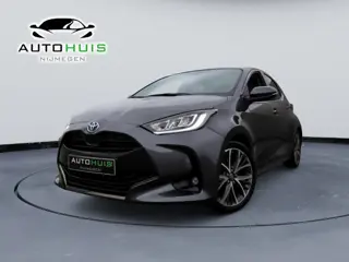 Toyota Yaris 1.5 Hybrid Exclusive JBL Panoramadak Achteruitrijcamera 17"