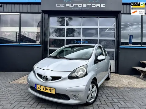 Toyota Aygo 1.0-12V Sport Airco Elec ramen Aux Dealer onderhouden