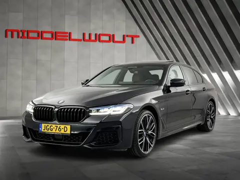 BMW 5 Serie 545e xDrive M-Sport Schuif-/kanteldak/Adapt.Cruise/Laser/20'LMV