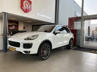 Porsche Cayenne 3.0 S E-Hybrid/NL Auto/NAP/Panoramadak/Navigatie/Parkeerassistent/Luxe Ledere Stoele