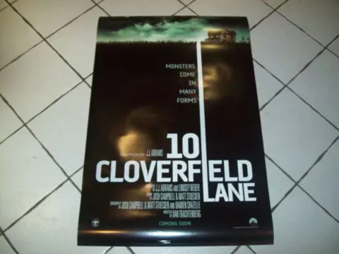 10 CLOVERFIELD LANE filmposter.