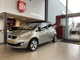 Kia Venga 1.4 CVVT World Cup Edition,Panoramadak,Navigatie,Achteruitrijcamera,Spraakbediening,Trekha