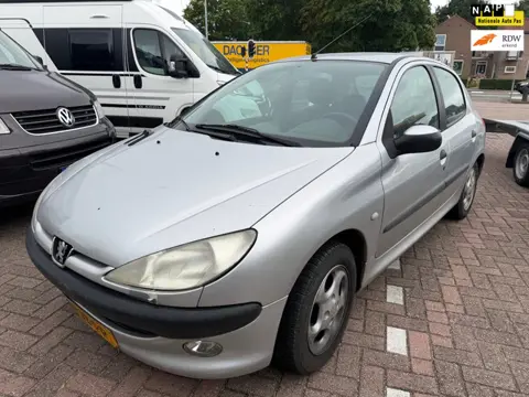 Peugeot 206 1.4 XT