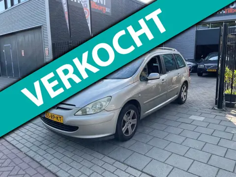 Peugeot 307 SW 2.0 16V Premium Trekhaak Airco Pano NAP APK