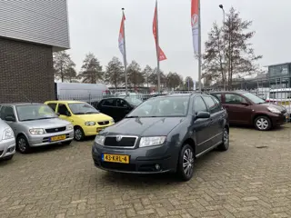 Škoda Fabia Combi 1.2-12V Ambiente,Airco,Cruisecontrol,Bleutooth,Trekhaak,Elektrischpakket,Achteruit