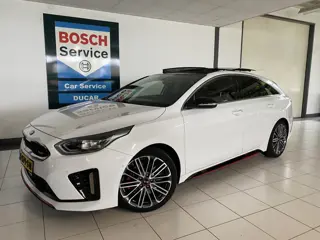 Kia ProCeed 1.6 T-GDI GT 205 PK Panoramadak /JBL Sound / stuur/stoelverw /elec achterklep /Elec stoe