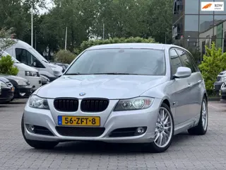 BMW 3-serie Touring 318i High Executive | APK 20-05-2027 | 18 inch | Parkeersensoren | Airco |