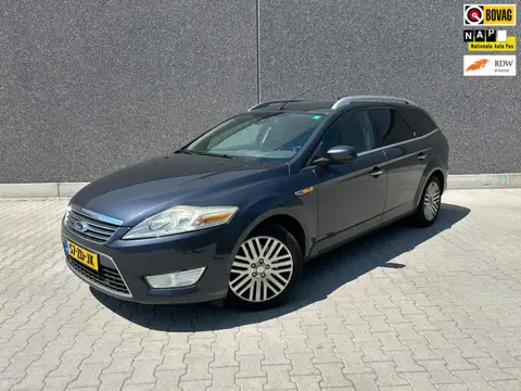 Ford Mondeo Wagon 2.0-16V Ghia | TREKHAAK | NAVI | AUX | BLUETOOTH | LEDER | MEMORY | STOELVERW | CC
