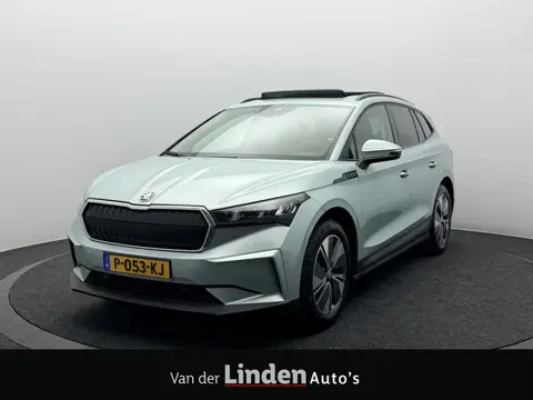 Škoda Enyaq iV 60 SOH 93,9% | Panoramadak | Trekhaak | 360° Camera | Cruise Control Adaptief