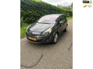 Opel Corsa 1.4-16V Cosmo