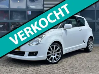 Suzuki Swift 1.5 Exclusive | CarPlay | Airco | Stoelverwarming | Electr. ramen