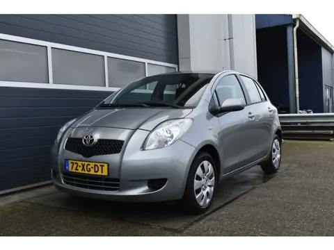 Toyota Yaris 1.3 VVTi Sol airco