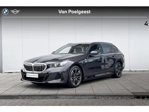 BMW 5 Serie Touring 530e M Sport Edition Driving Assistant Professional / Comfort Access / Harman Ka