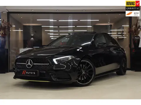 Mercedes-Benz A-klasse 250 AMG EDITION / PANO/SFEERVER/CAM/STOELVER/VOL