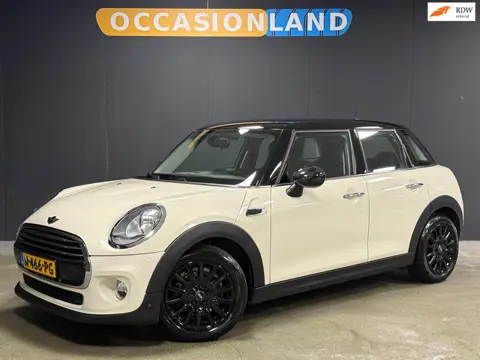 Mini 5-Deurs 1.5 Cooper Serious Business |SFEER|STOELV|CRUISE|BLUETOOTH|16INCH|