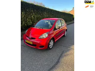 Toyota Aygo 1.0-12V AIRCO apk 2027