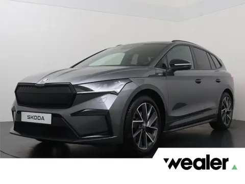 Skoda Enyaq iV 80 Sportline Business | 204 PK | SoH 96% | Achteruitrijcamera | Stuur- & Stoelverwarm