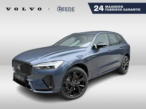 Volvo XC60 2.0 T6 Plug-in hybrid AWD Plus Black Edition | Luchtvering | Premium