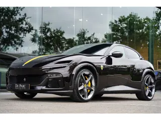 Ferrari Purosangue 6.5 V12 / Retrofit Steering Wheel / Full Carbon / Electrochromic Roof