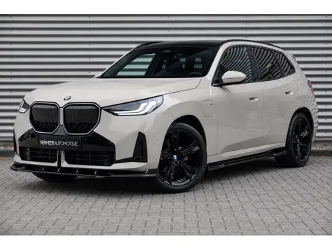 BMW X3 30e xDrive M Sport | Panodak | Trekhaak | Memory | Driving Assistant | 21 Inch | Iconic Glow 