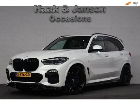 BMW X5 XDrive40i High Executive M-Sport Softclose Luchtvering Panoramadak Skylounge Keyless Massage 