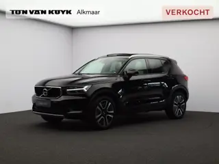 Volvo XC40 1.5 T3 Momentum Pro / Panoramadak / 360 Camera / Adaptive Cruise / BLIS / Getint Glas / E