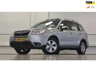 Subaru Forester 2.0 Luxury Plus Automaat 1e Eigenaar 100% Onderhouden Trekhaak Camera Panoramadak