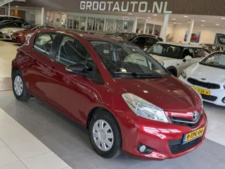 Toyota Yaris 1.0 VVT-i Aspiration Airco, Stuurbekrachtiging