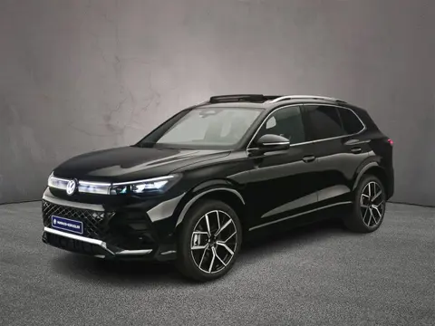 Volkswagen Tiguan R-Line Edition 1.5 TSI eHybrid 272pk DSG Automaat Trekhaak, Panoramadak, Adaptive 