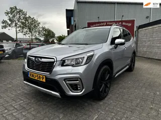 Subaru Forester 2.0i e-Boxer Comfort | Afn. Trekhaak | Camera | Apple Carplay