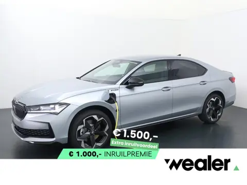Škoda Superb Sportline Business 1.5 TSI PHEV 204 PK | Trekhaak | 19" Lichtmetalen velgen | Canton Ge