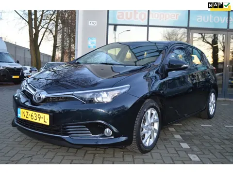 Toyota Auris 1.2T Aspiration Navi Lmv Trekhaak
