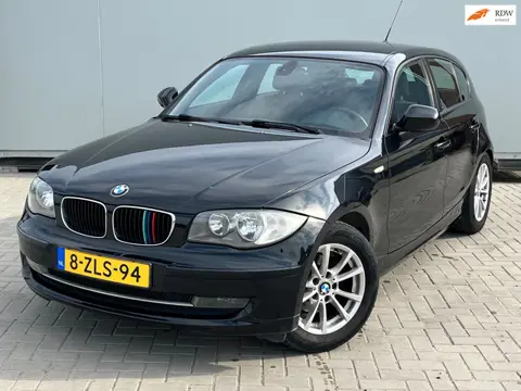 BMW 1-serie 116i Business Line Style 5 DEURS APK NIEUW DEALER ONDERHOUDEN AIRCO IJSKOUD ZEER NETJES