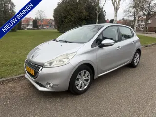 Peugeot 208 1.2 VTi Active Navigatie, Airco (bj 2013)