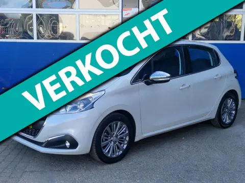 Peugeot 208 1.2 PureTech Allure / Panoramadak / Trekhaak / ECC / Carplay / Navigatie / Historie beke