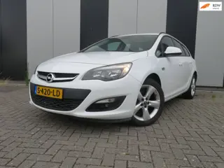 Opel ASTRA SPORTS TOURER 1.6 Sport