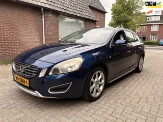 Volvo V60 1.6 T3 Ocean Race - leder - schuifdak - airco - cruise control