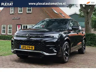 Volkswagen Tiguan 1.5 eHybrid R-Line Business Aut. | 2x R-Line | IQ Light | Slechts 3200KM | Massage