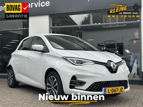 Renault ZOE R135 Intens 52 kWh | SoH 95% | All - Season banden | Koop accu! | Inclusief accu | Navig